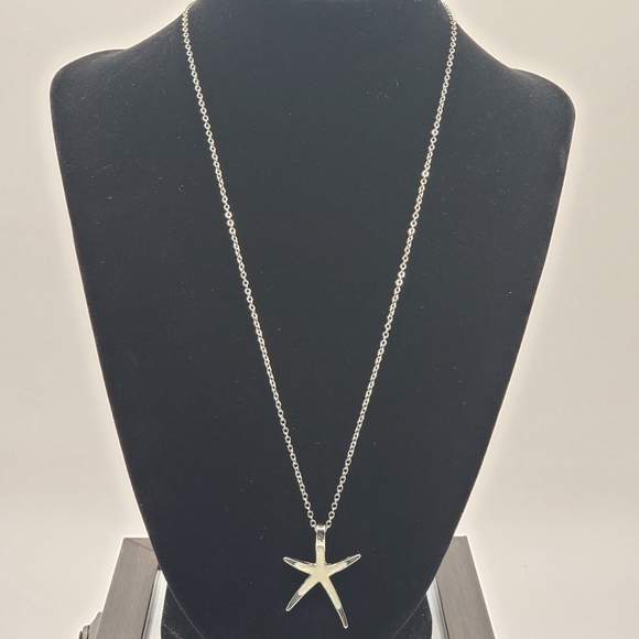 Silver Sparkly White Enamel Starfish Pendant Necklace - Picture 1 of 7